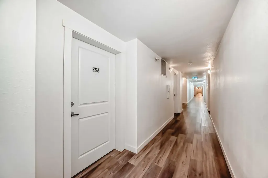 6118 80 Avenue NE Calgary AB T3J 0S6