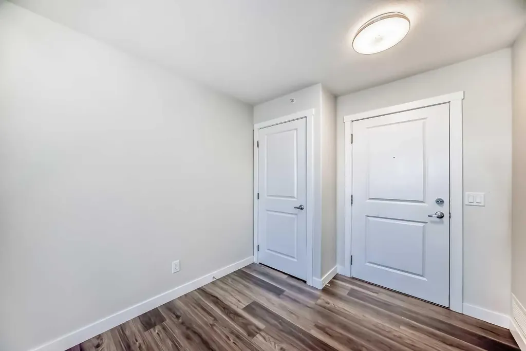 6118 80 Avenue NE Calgary AB T3J 0S6