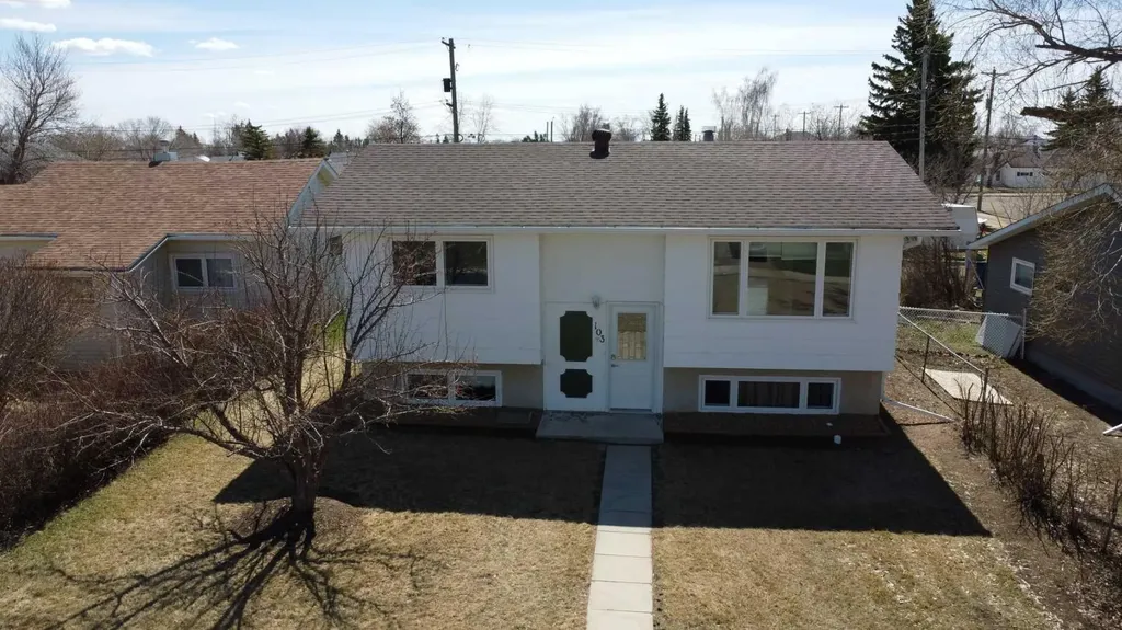 103 7 Avenue E Hanna AB T0J1P0