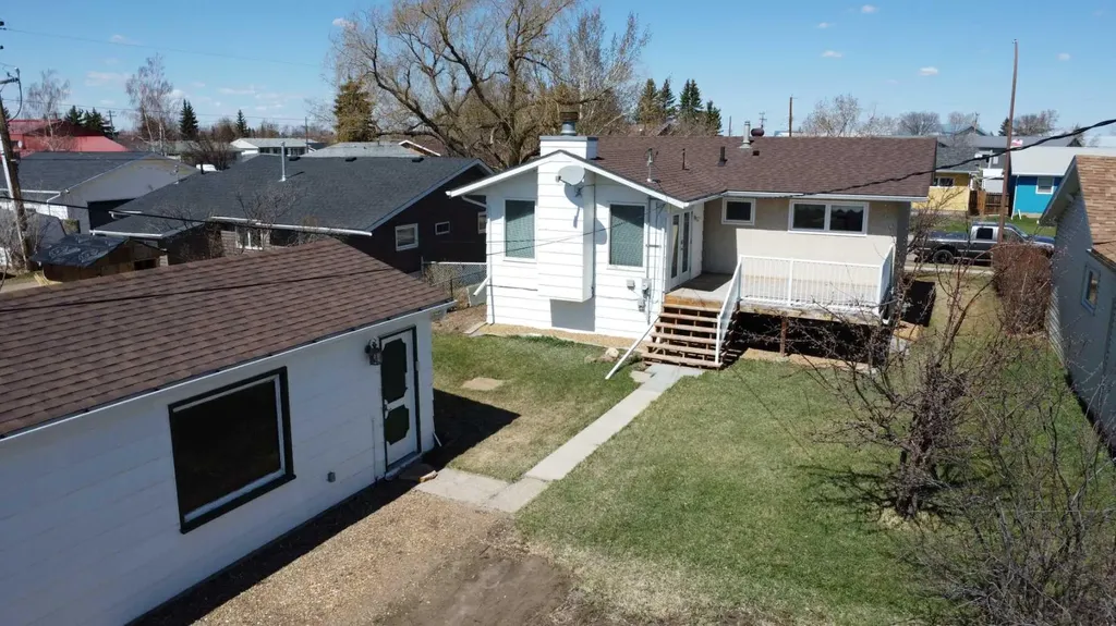 103 7 Avenue E Hanna AB T0J1P0