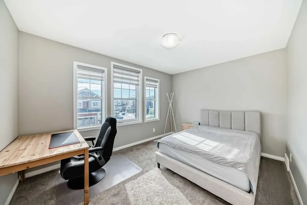 43 Carrington Crescent NW Calgary AB T3P 1N6