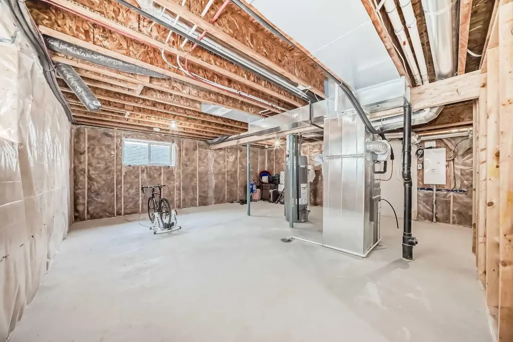 43 Carrington Crescent NW Calgary AB T3P 1N6