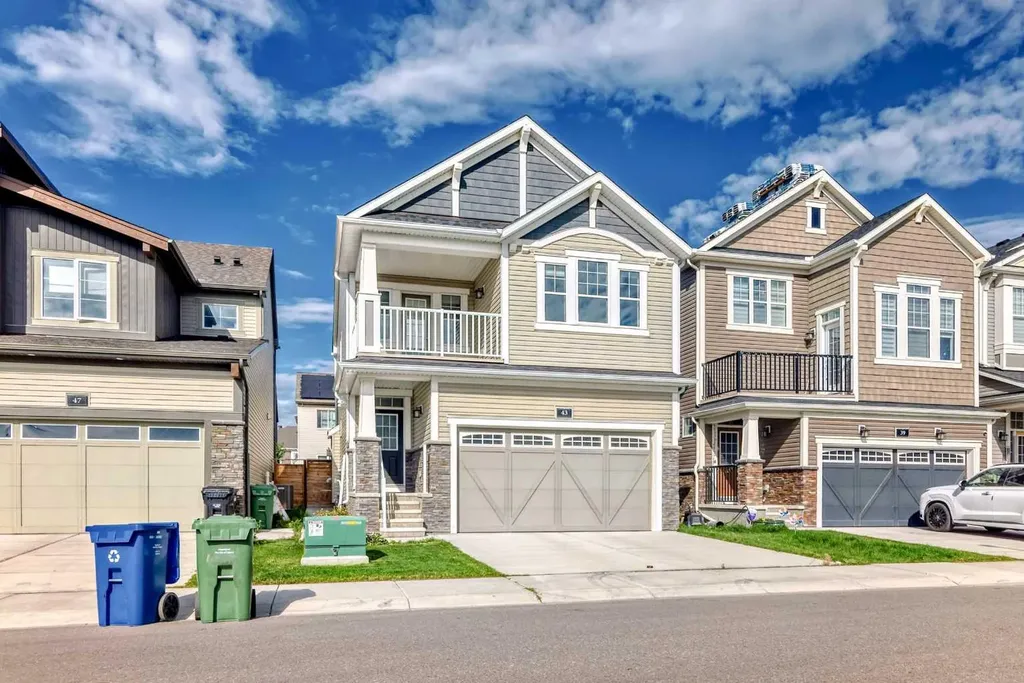 43 Carrington Crescent NW Calgary AB T3P 1N6