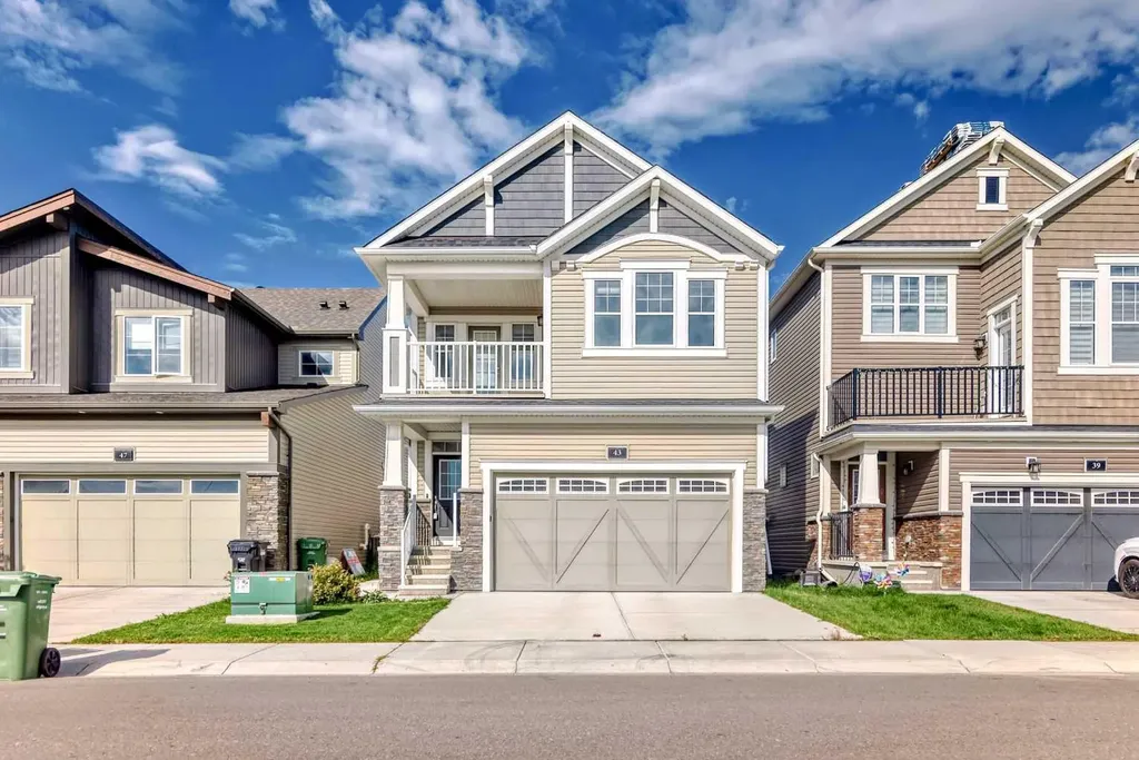 43 Carrington Crescent NW Calgary AB T3P 1N6