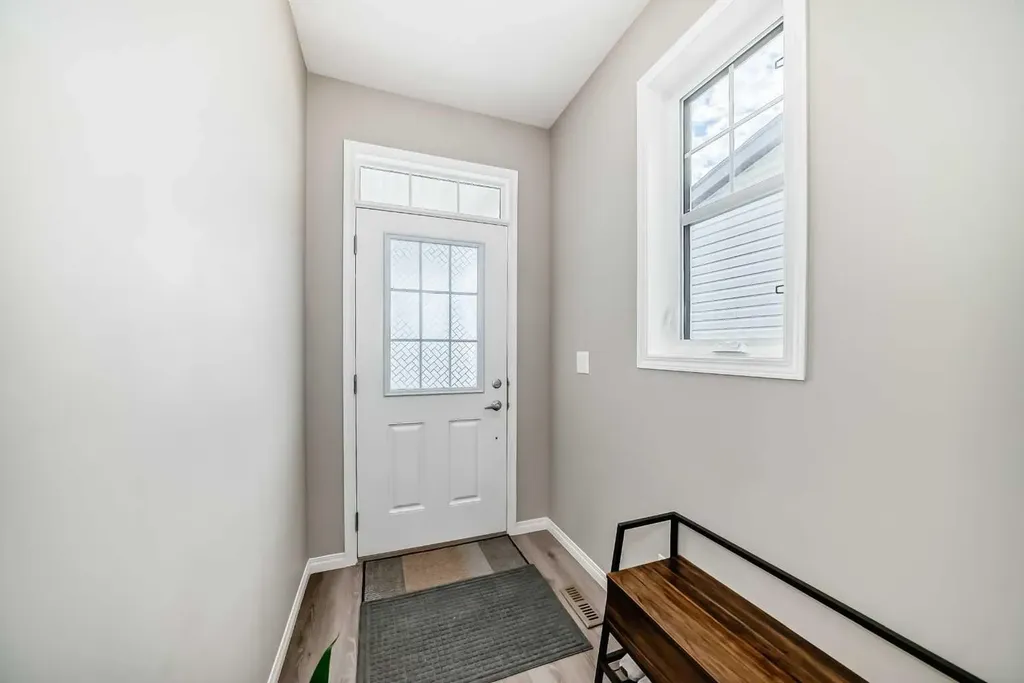43 Carrington Crescent NW Calgary AB T3P 1N6