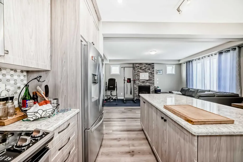 43 Carrington Crescent NW Calgary AB T3P 1N6