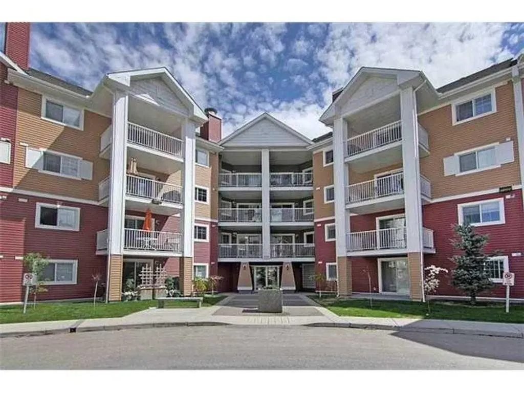 10 Prestwick Bay SE Calgary AB T2Z 0B5