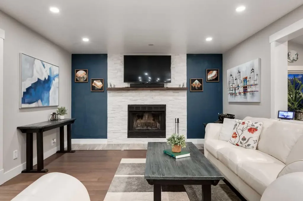 9915 Patton Road SW Calgary AB T2V 5G1