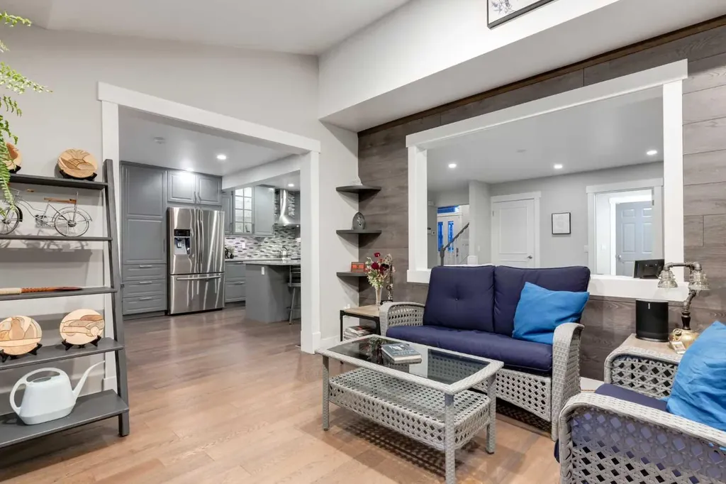 9915 Patton Road SW Calgary AB T2V 5G1