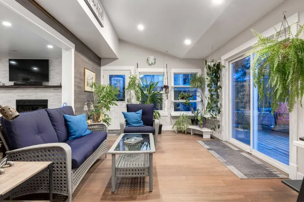 9915 Patton Road SW Calgary AB T2V 5G1