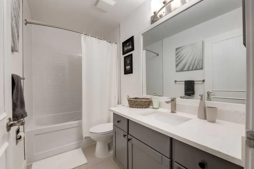 9915 Patton Road SW Calgary AB T2V 5G1