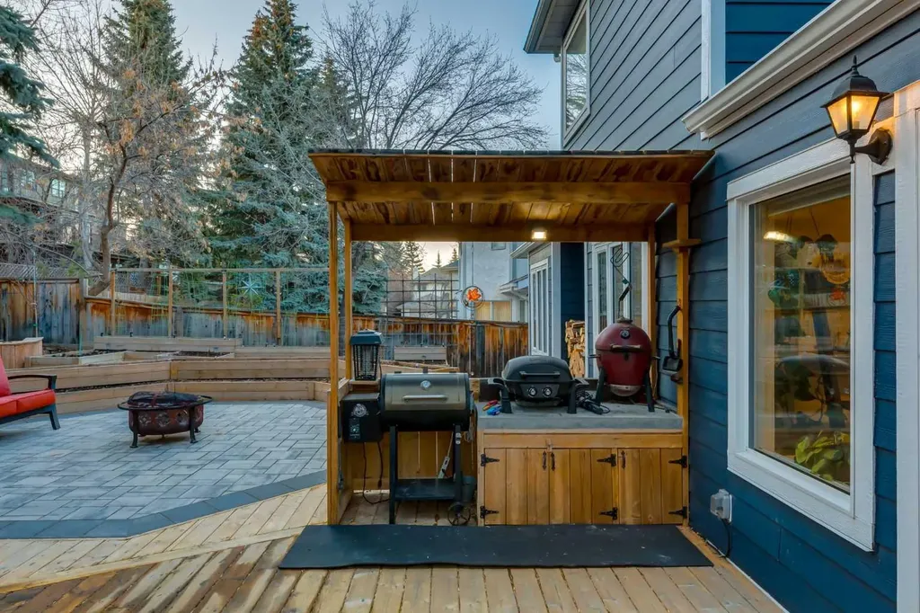 9915 Patton Road SW Calgary AB T2V 5G1