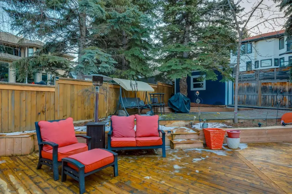 9915 Patton Road SW Calgary AB T2V 5G1