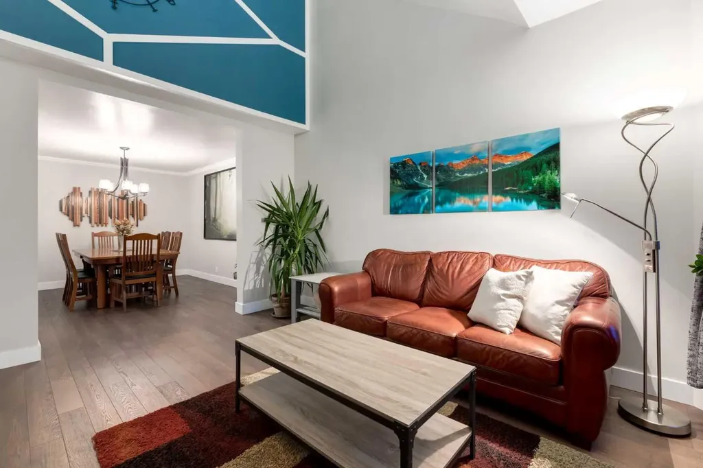 9915 Patton Road SW Calgary AB T2V 5G1