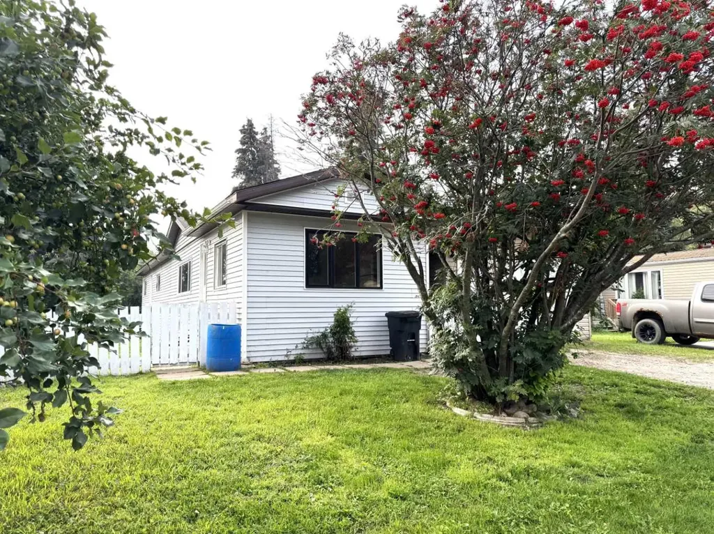 1305 11 Street SE Slave Lake AB T0G2A3