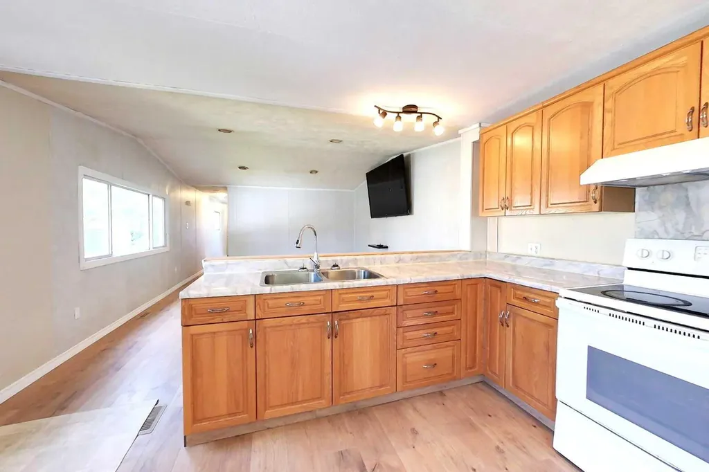1305 11 Street SE Slave Lake AB T0G2A3