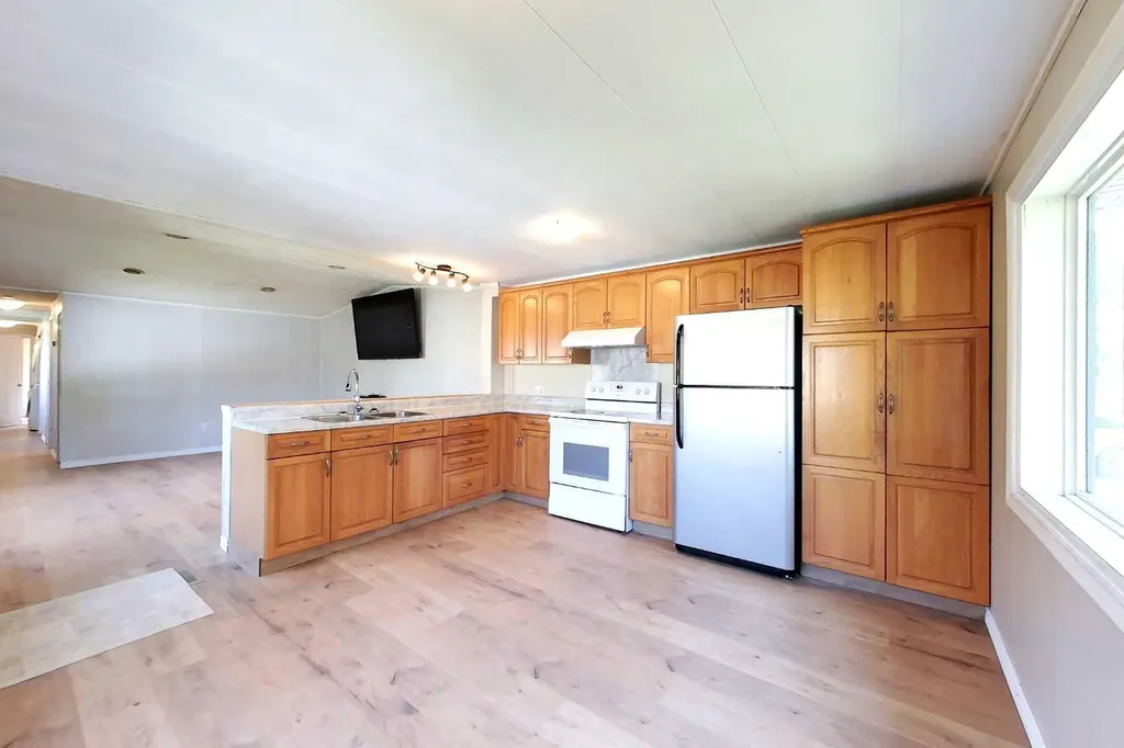 1305 11 Street SE Slave Lake AB T0G2A3