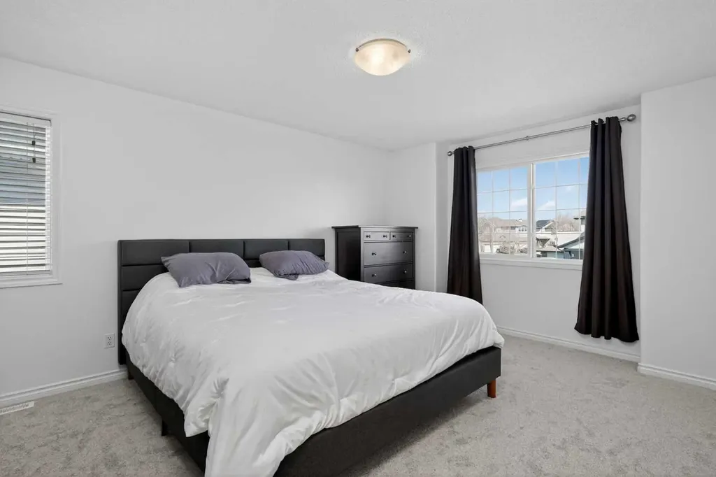 268 Westmount Crescent Okotoks AB T1S2J1