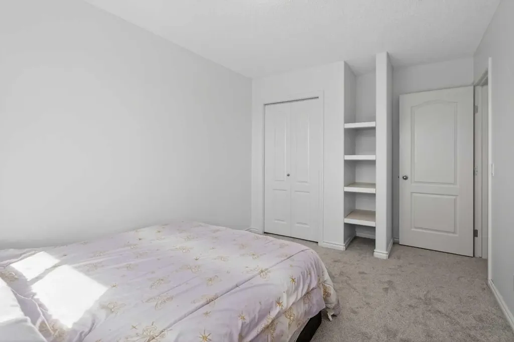 268 Westmount Crescent Okotoks AB T1S2J1
