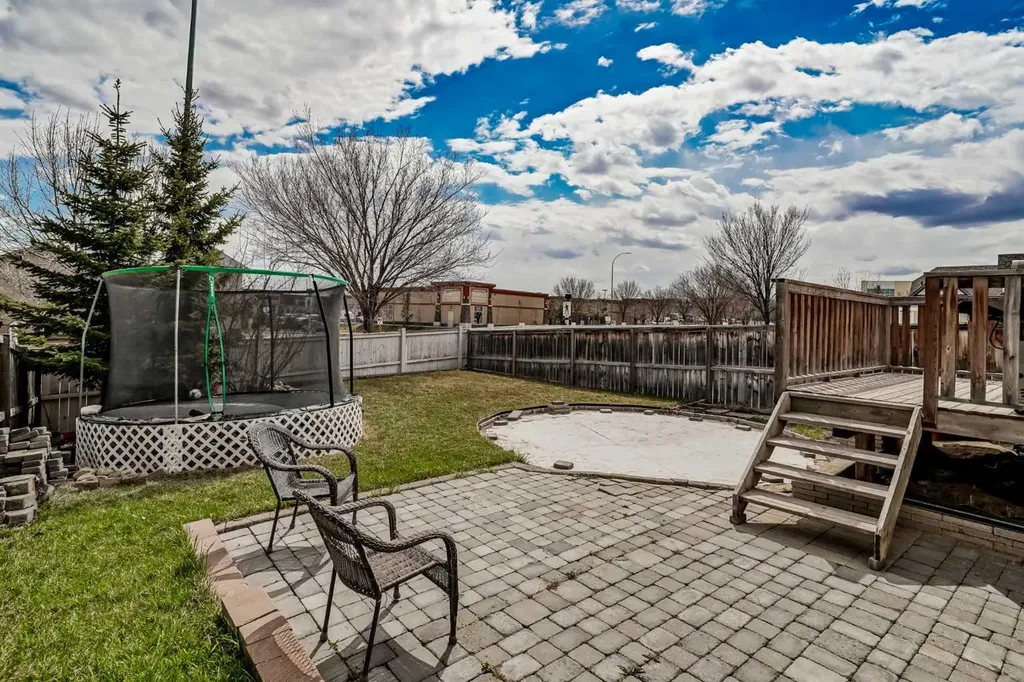 268 Westmount Crescent Okotoks AB T1S2J1