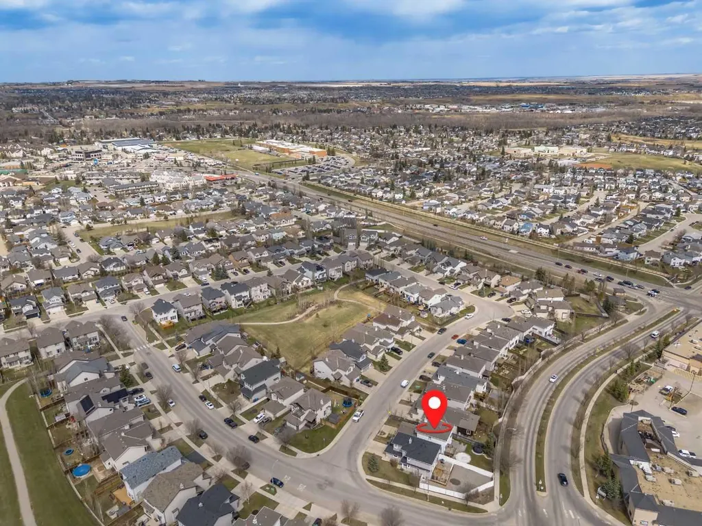 268 Westmount Crescent Okotoks AB T1S2J1