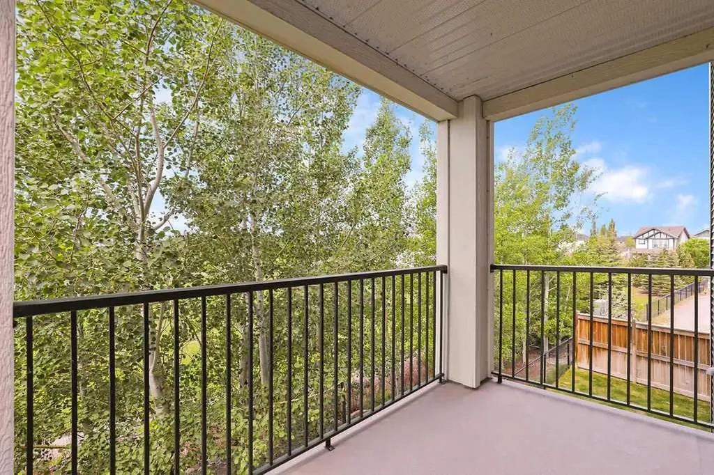 99 Copperstone Park SE Calgary AB T2Z 5C9