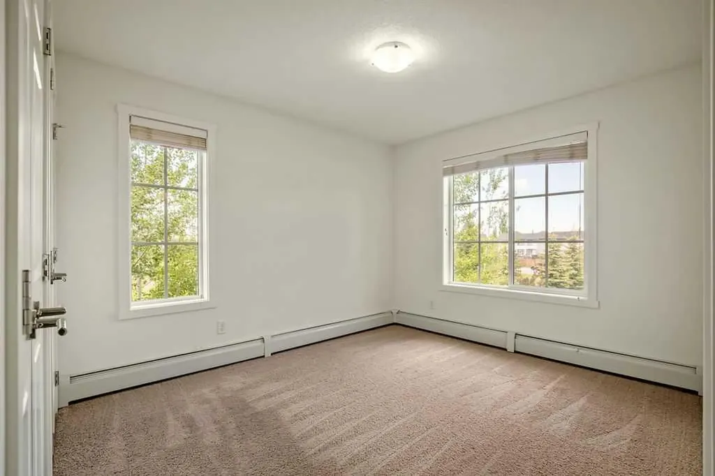 99 Copperstone Park SE Calgary AB T2Z 5C9