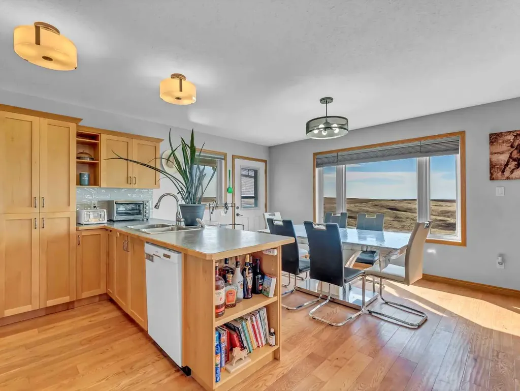 16021 Range Road 23 Schuler AB T1A7G7