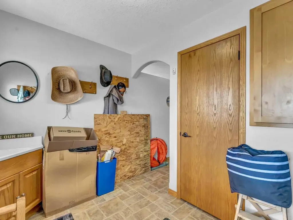 16021 Range Road 23 Schuler AB T1A7G7
