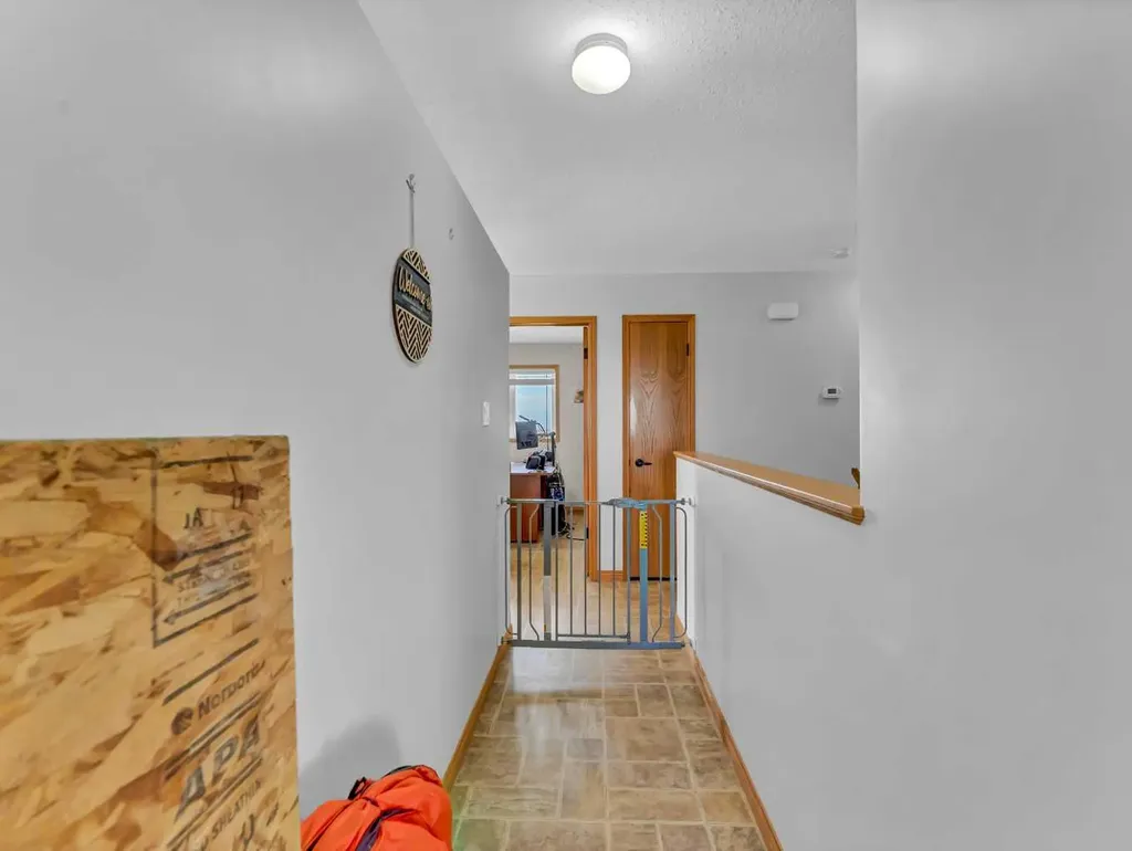 16021 Range Road 23 Schuler AB T1A7G7