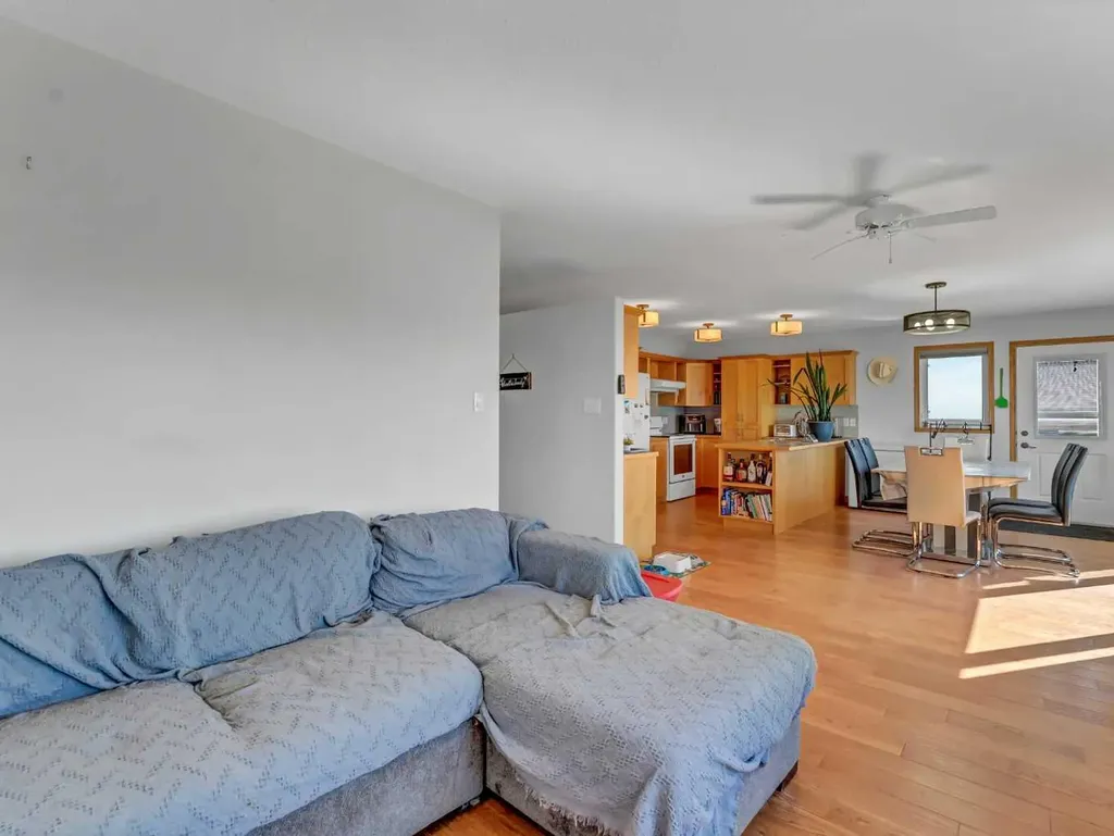 16021 Range Road 23 Schuler AB T1A7G7