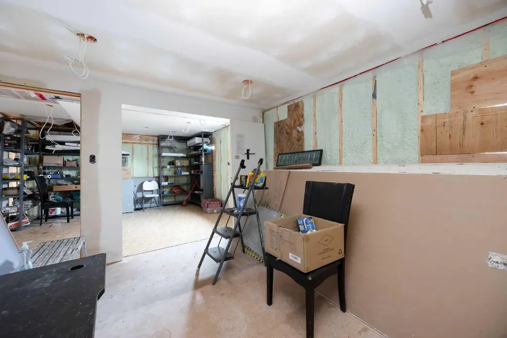 232 Greenwich Lane Fort Mcmurray AB T9H 3Z3
