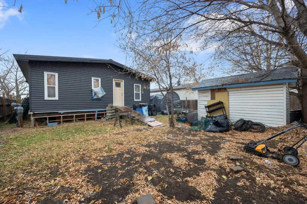 232 Greenwich Lane Fort Mcmurray AB T9H 3Z3