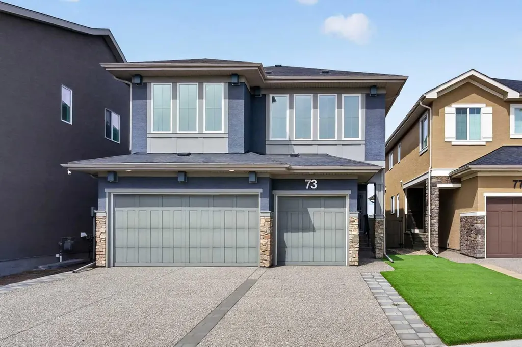 73 Rockyvale Green NW Calgary AB T3G 0G4