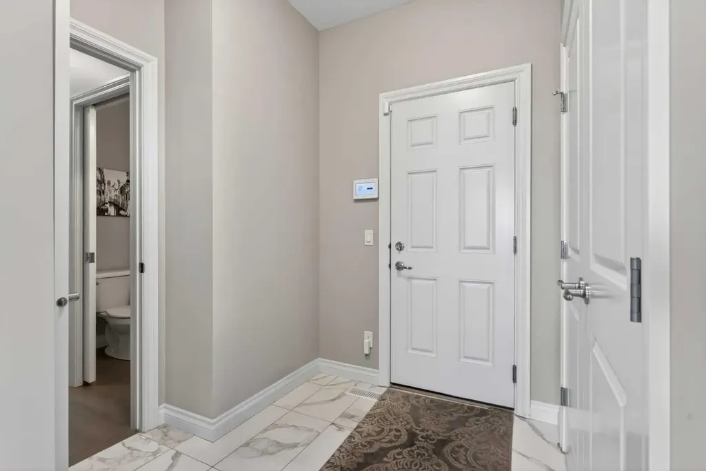 73 Rockyvale Green NW Calgary AB T3G 0G4