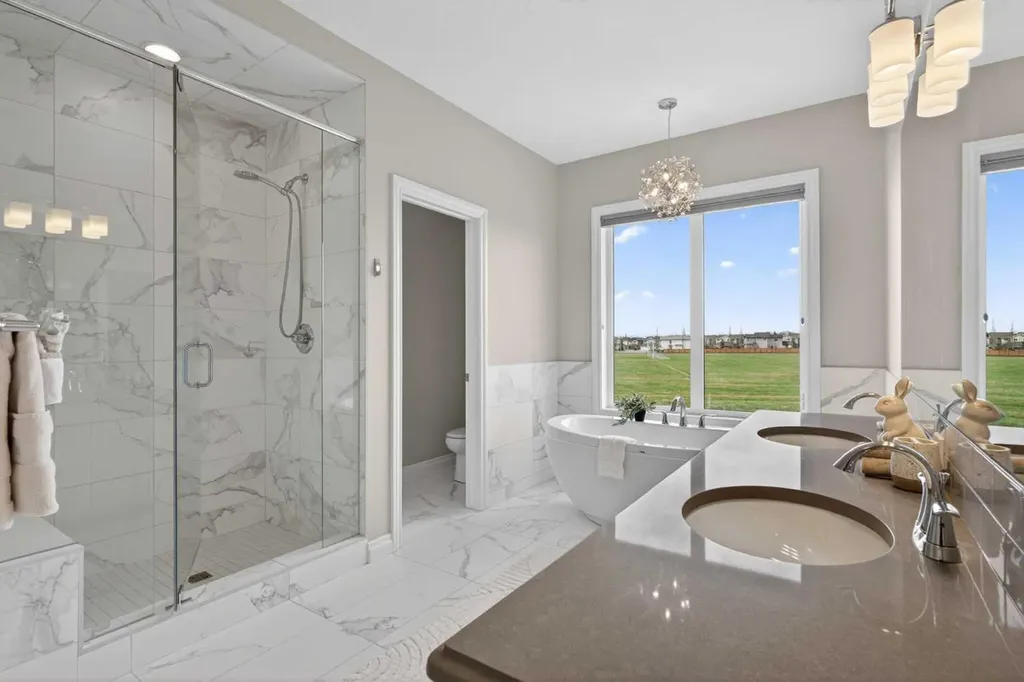 73 Rockyvale Green NW Calgary AB T3G 0G4