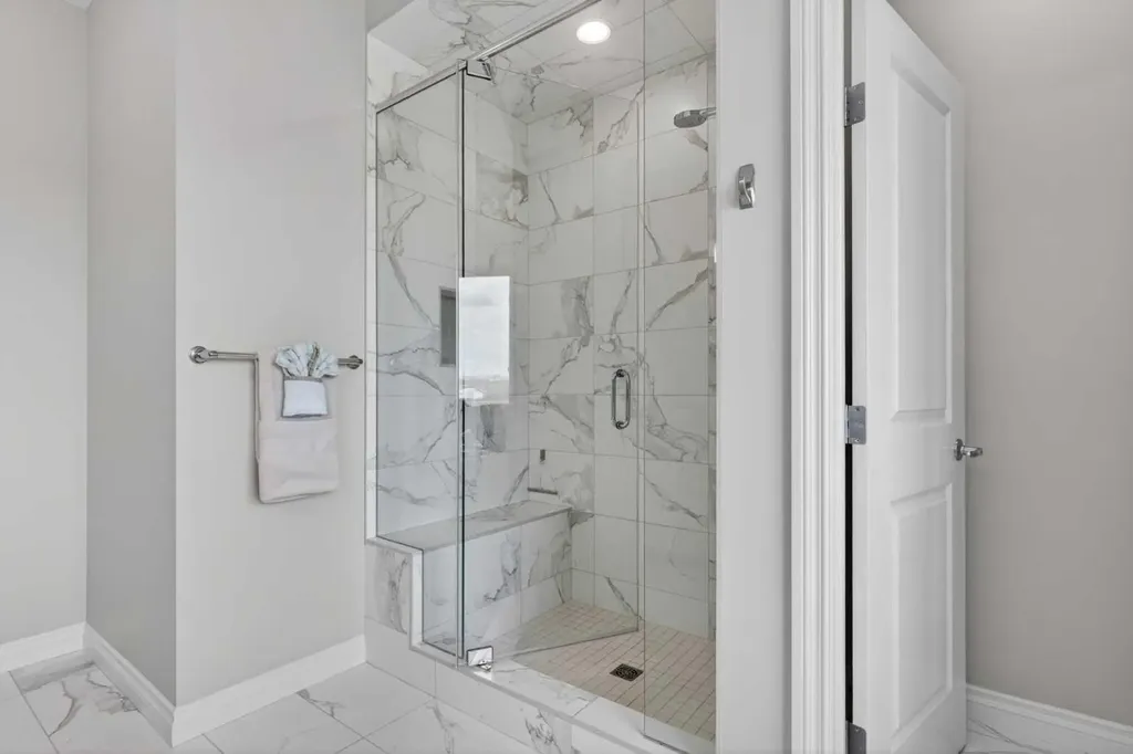 73 Rockyvale Green NW Calgary AB T3G 0G4