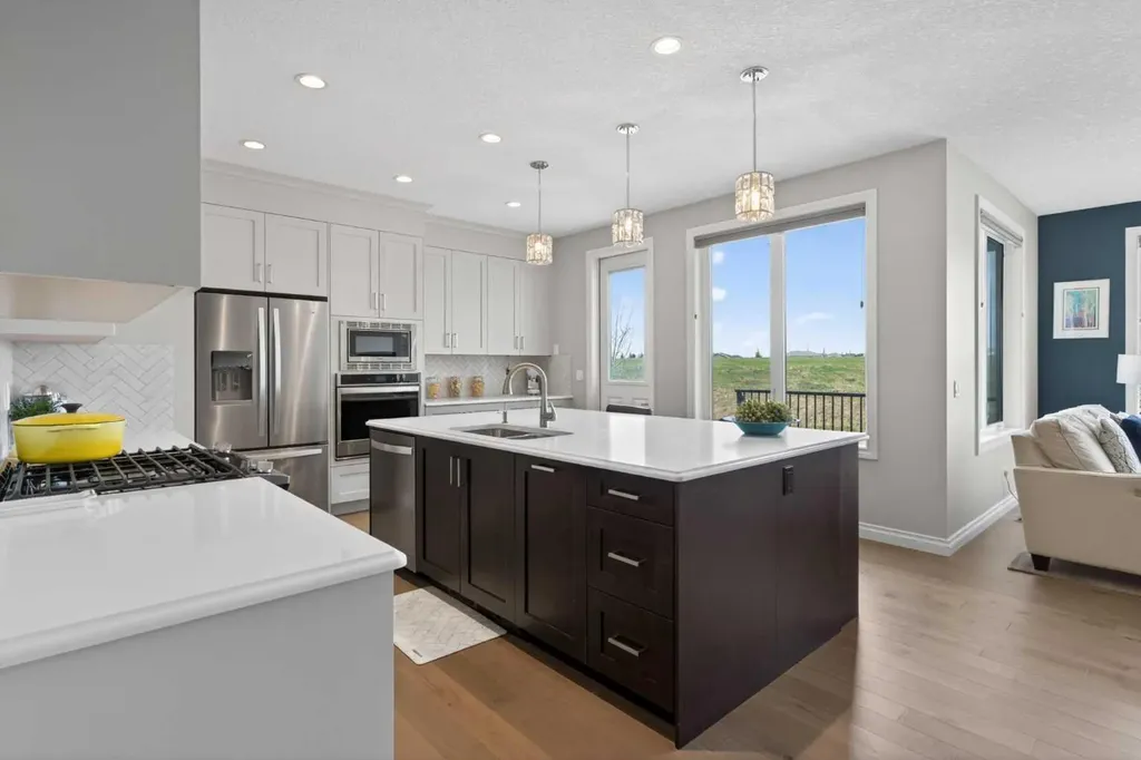 73 Rockyvale Green NW Calgary AB T3G 0G4