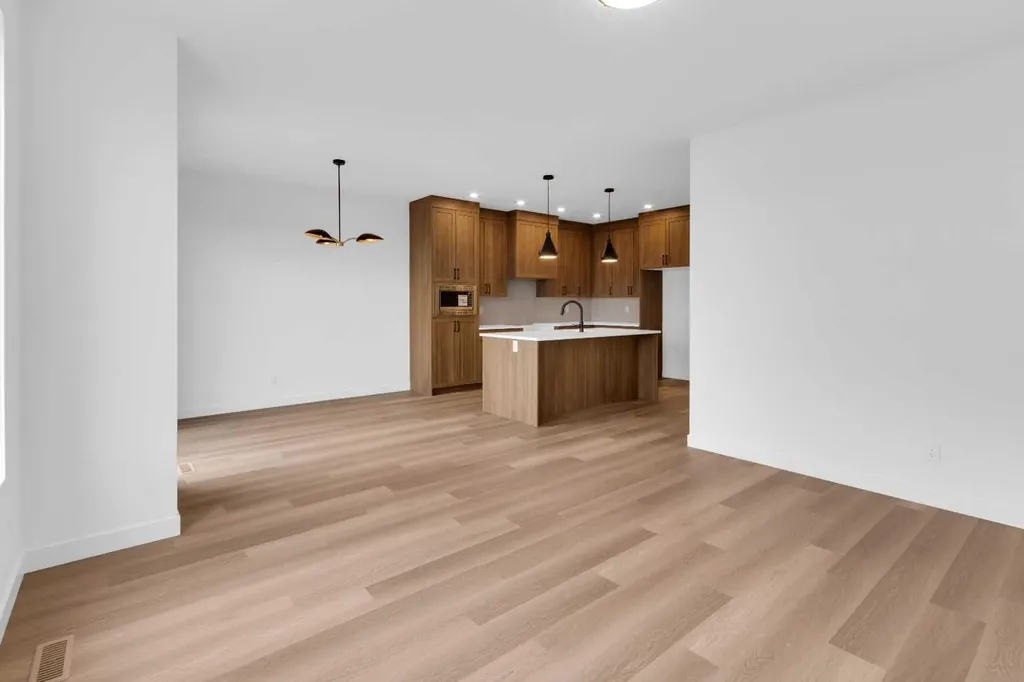 1493 South Point Villas SW Airdrie AB T4B 5P2