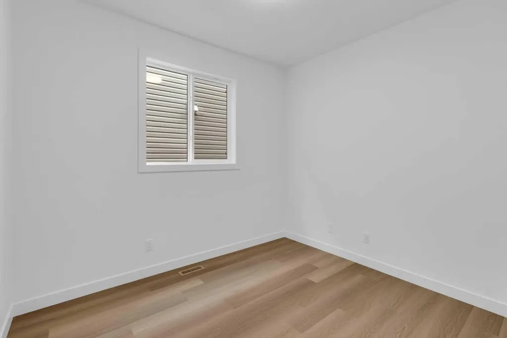 1493 South Point Villas SW Airdrie AB T4B 5P2
