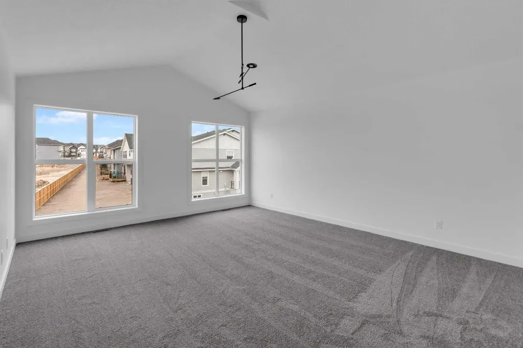 1493 South Point Villas SW Airdrie AB T4B 5P2