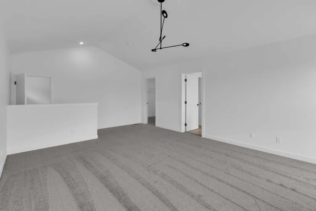 1493 South Point Villas SW Airdrie AB T4B 5P2