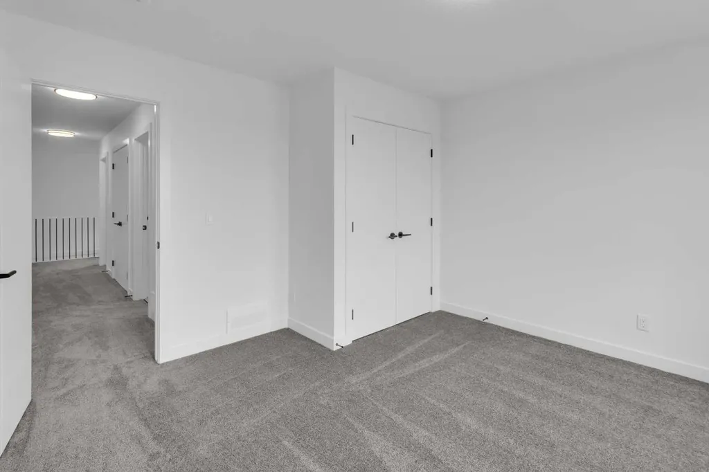 1493 South Point Villas SW Airdrie AB T4B 5P2