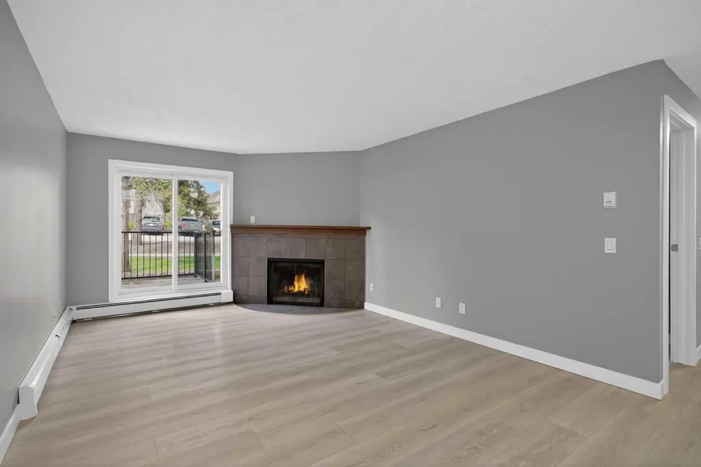 13045 6 Street SW Calgary AB T2W 5H1