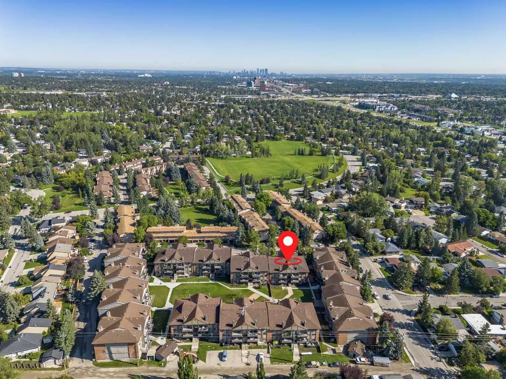 13045 6 Street SW Calgary AB T2W 5H1