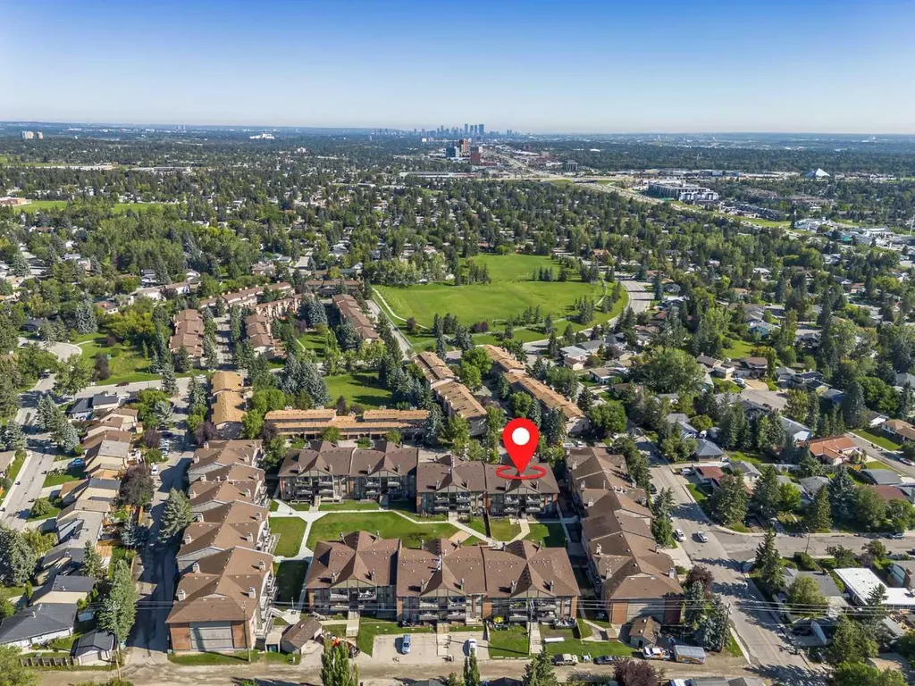 13045 6 Street SW Calgary AB T2W 5H1