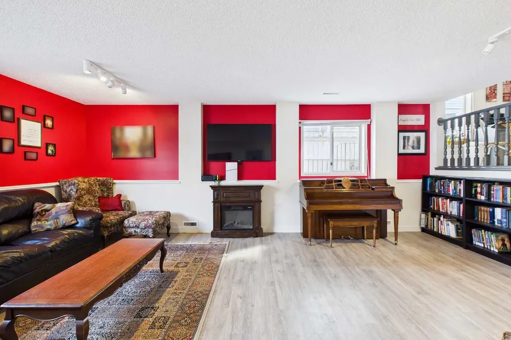 14 Citadel Drive NW Calgary AB T3G 3X7