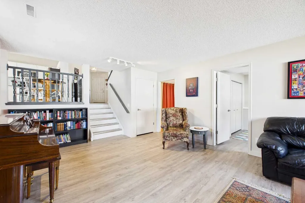 14 Citadel Drive NW Calgary AB T3G 3X7