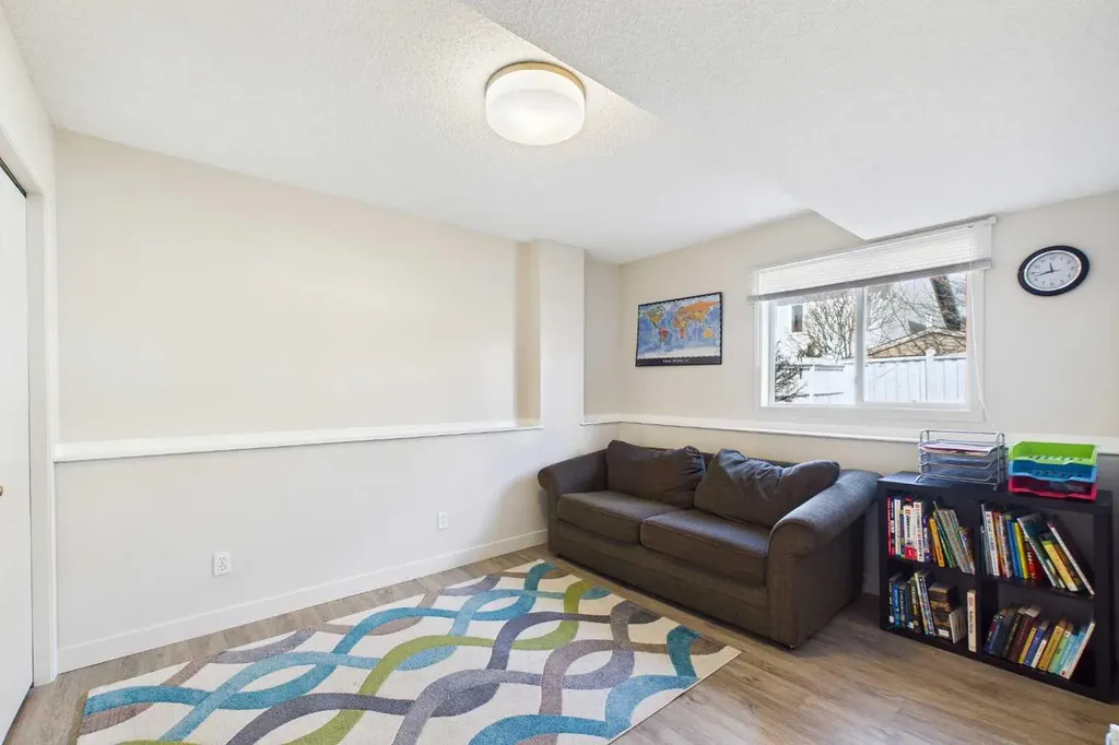 14 Citadel Drive NW Calgary AB T3G 3X7