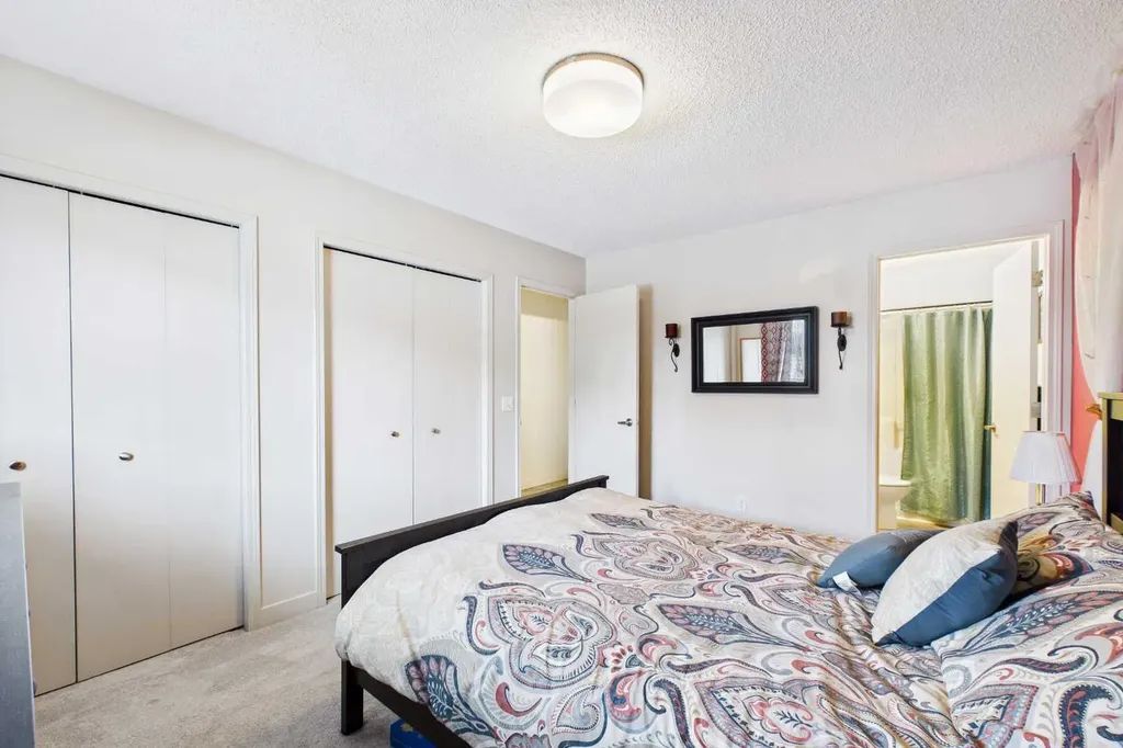14 Citadel Drive NW Calgary AB T3G 3X7